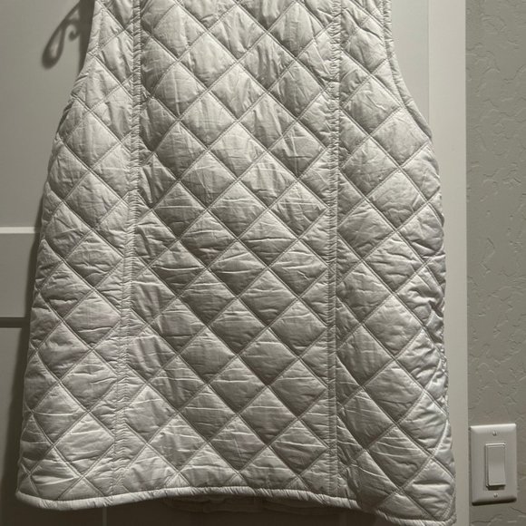 MARC JACOBS, MARCNEWYORK, LONG WHITE VEST, ZIPS TO THE TOP SIZE L/XL - Picture 5 of 6